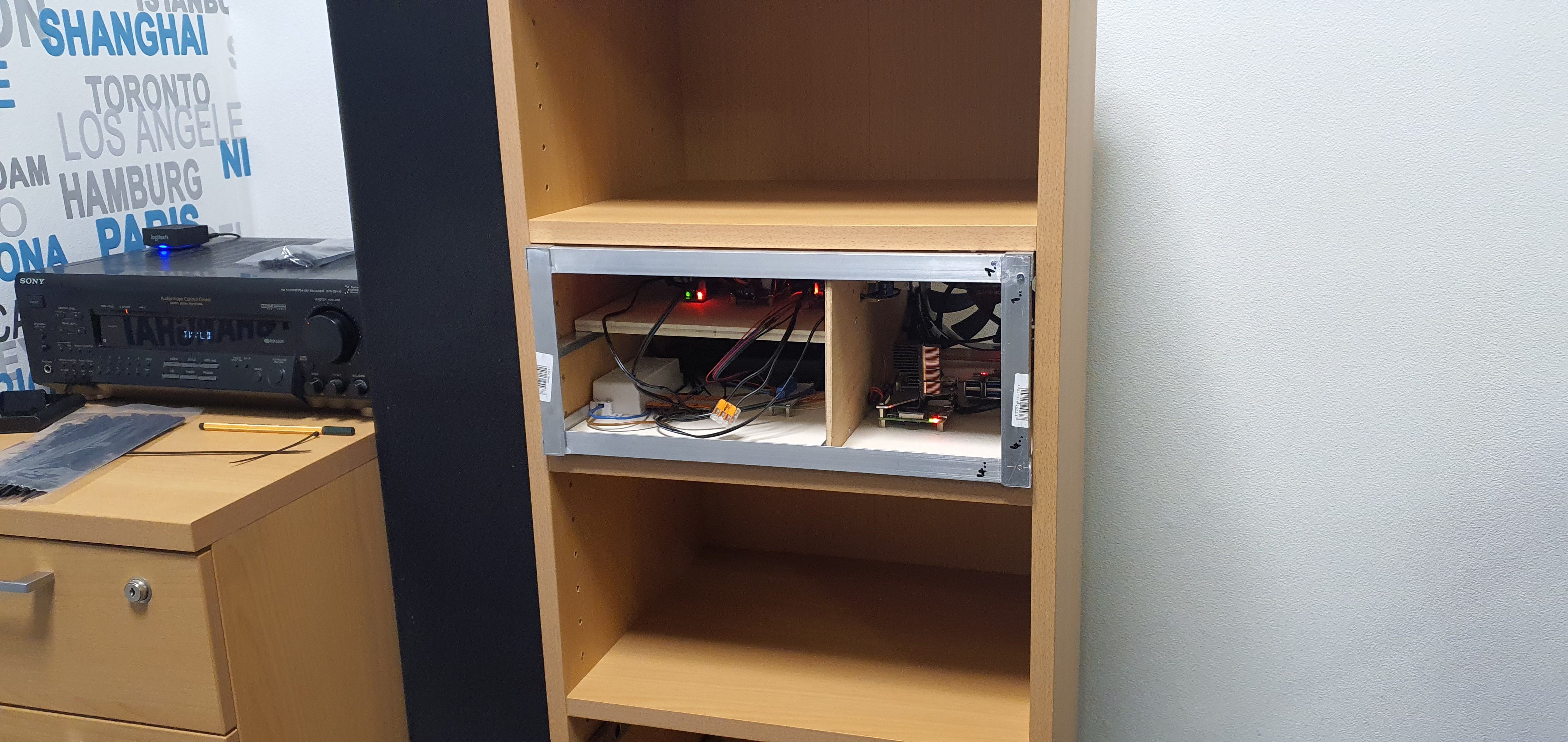 Hardware Rack Front